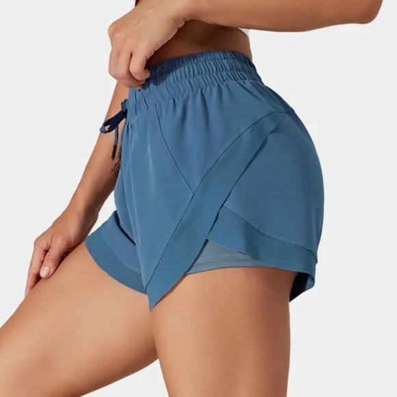 NWT Halara Drawstring Contrast Mesh 2 in 1 shorts Women’s XS - Picture 1 of 14